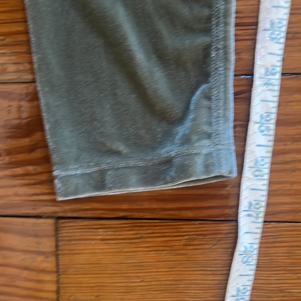 PINK Velvet Green Leggings - Picture 10 of 10